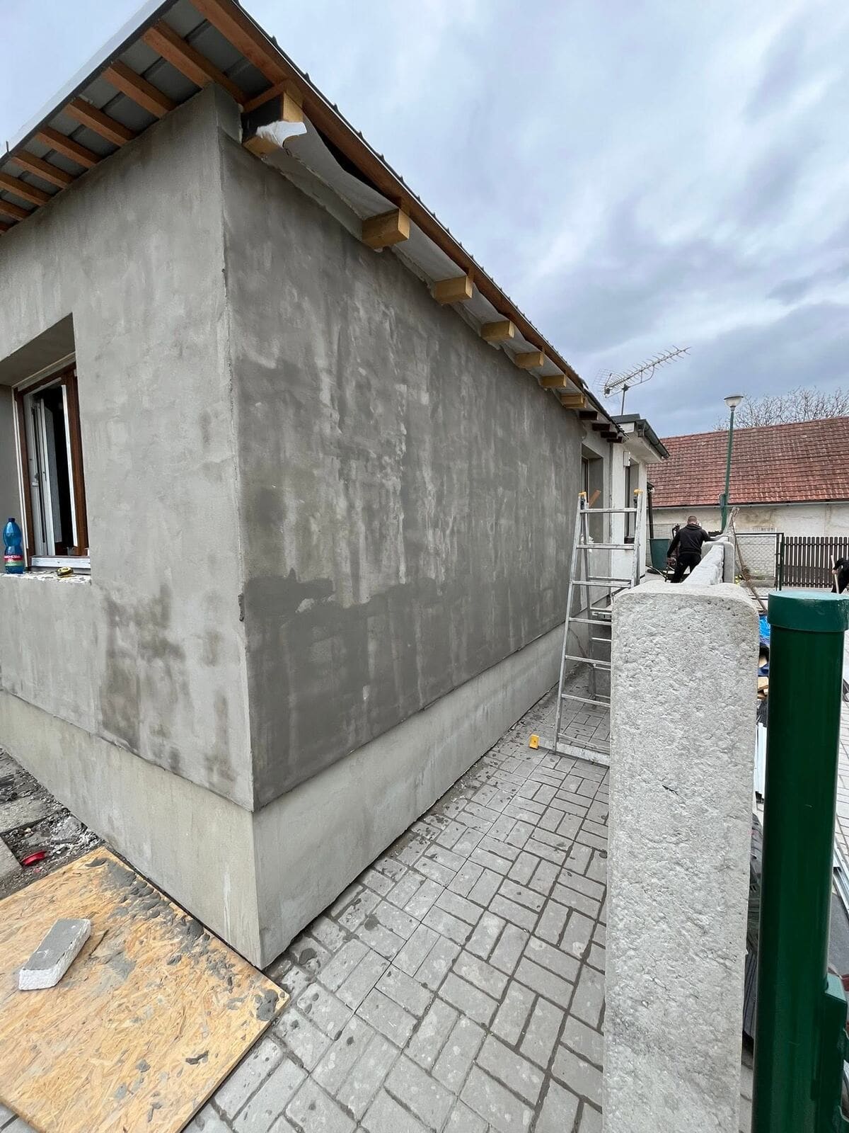 Fasáda domu před realizací